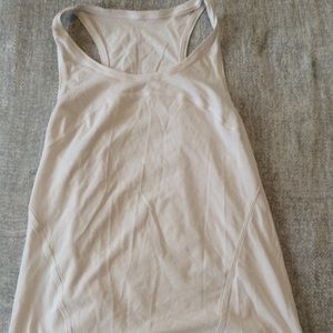 Lululemon size 4 tank top NEW (without tags)
